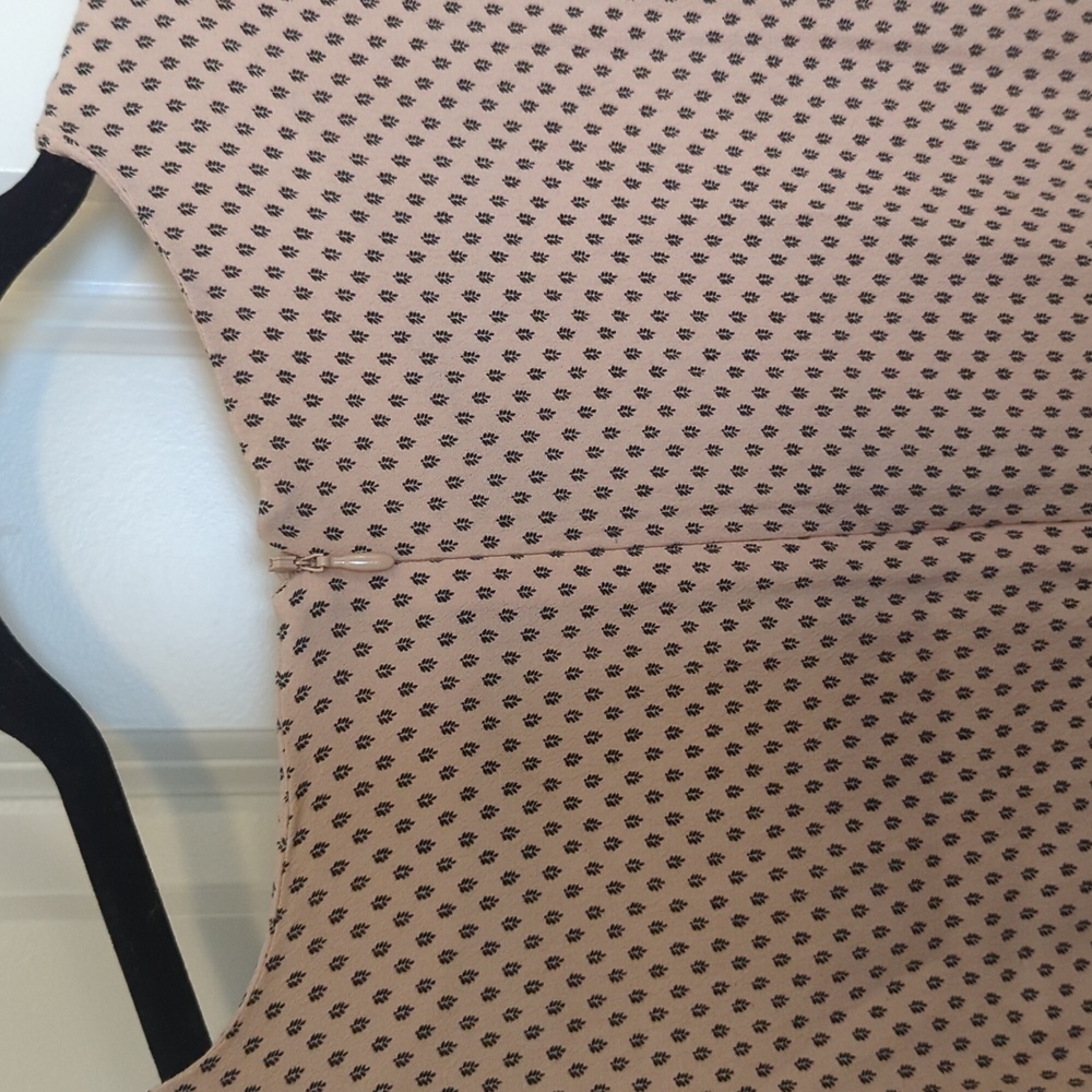 H&M Blush Leaf Pattern Midi Dress - Picture 7 of 7